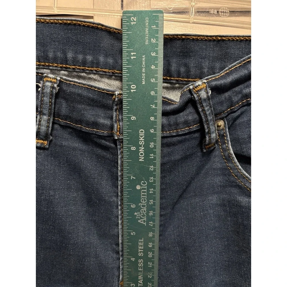 Levis‎ Medium Wash Zip Logo Straight Leg Size 32x30 Mid Rise Cotton